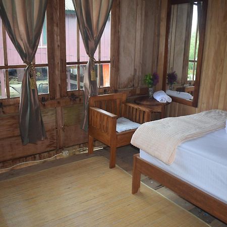 Areef Homestay Kaledupa מראה חיצוני תמונה